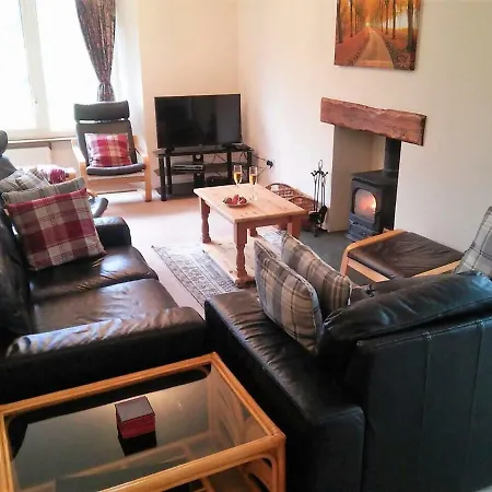 Greenbank House - Get Together In A Spacious House